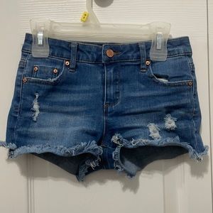Tractr size 10 jean shorts good condition